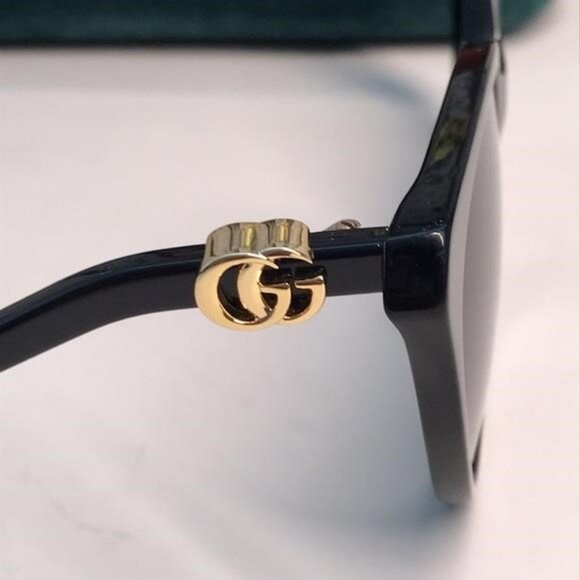 New Authentic Gucci Black Cat-Eye Sunglasses GG1011s 001 - Picture 11 of 13